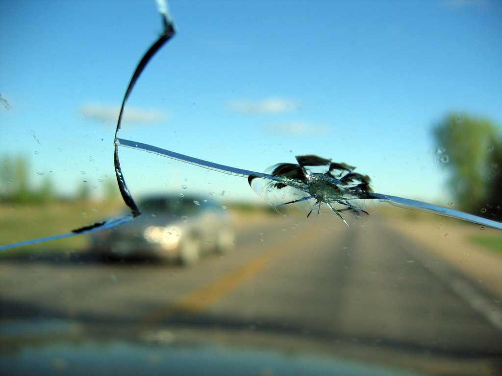 chipped-windshield