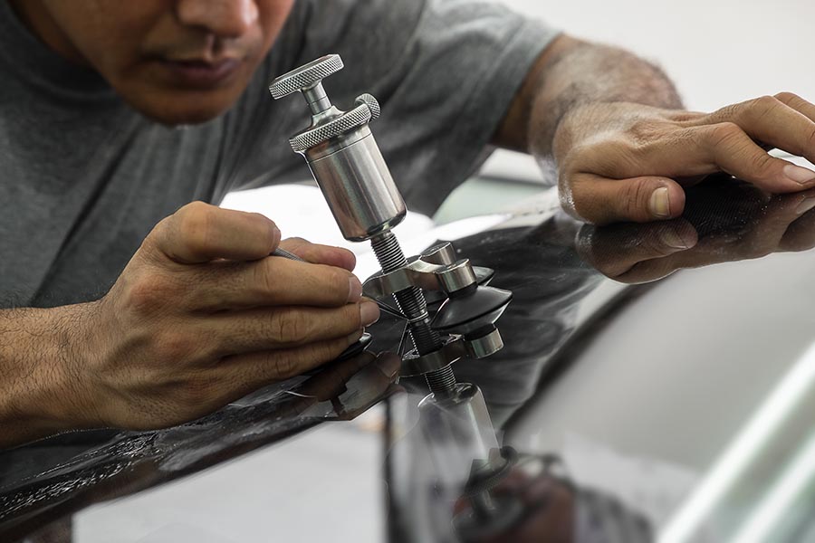 Range Rover windshield repair service